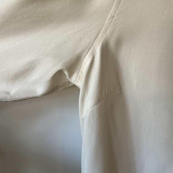 J. MCLAUGHLIN | Cream Dress Shirt Classic Collar Silk Button Down - Picture 4 of 12